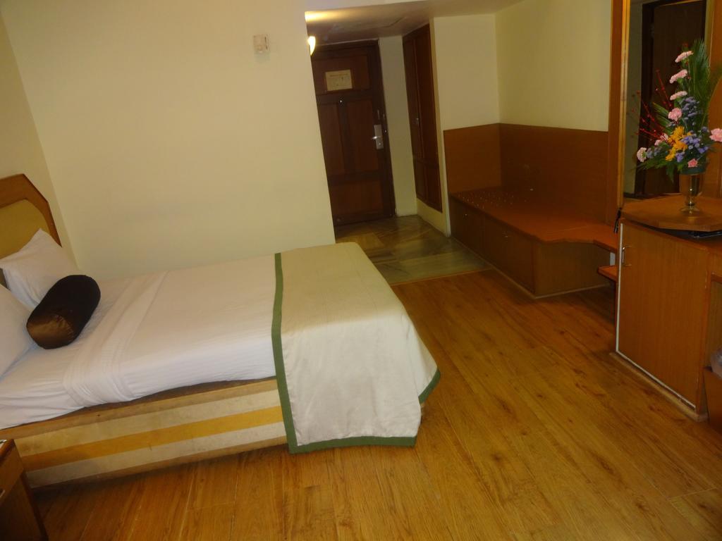 Ohris Baseraa Hyderabad Room photo